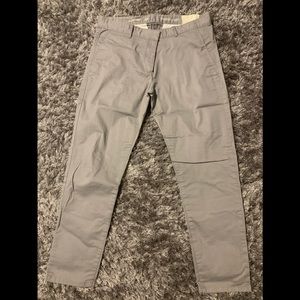 GAP women’s gray skinny mini khaki pants